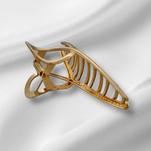 Load image into Gallery viewer, Aureline Open-Leaf Hair Clamp