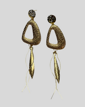 Load image into Gallery viewer, Ethereal Drift Earrings