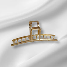 Load image into Gallery viewer, Curve Elegance Hair Clamp