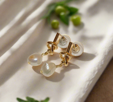 Load image into Gallery viewer, Knot Pearl Drops Earrings