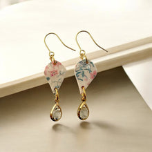 Load image into Gallery viewer, Teardrop Floral Earrings