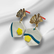 Load image into Gallery viewer, Verdant Grace Earrings