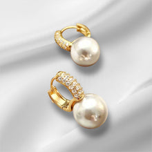 Load image into Gallery viewer, Pearl Pave Earrings