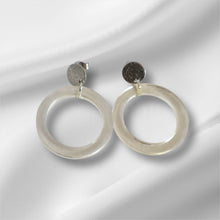Load image into Gallery viewer, Orbit Glow Earrings