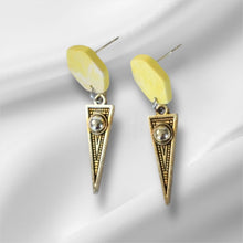 Load image into Gallery viewer, Sol Earrings