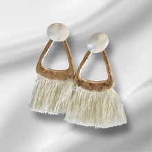 Load image into Gallery viewer, Eloise Earrings