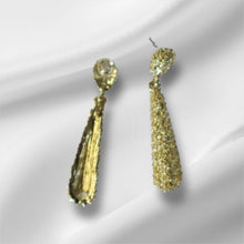 Load image into Gallery viewer, Shimmer Tassel Earrings