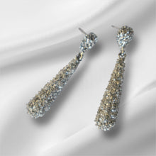 Load image into Gallery viewer, Shimmer Tassel Earrings