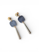 Load image into Gallery viewer, Nightfall Spark Drop Earrings