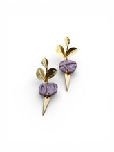 Load image into Gallery viewer, Lavender Leaf Spear Drops