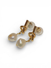 Load image into Gallery viewer, Knot Pearl Drops Earrings