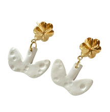 Load image into Gallery viewer, Zhuri Earrings