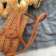 Load image into Gallery viewer, Shells Bali Rattan Bags