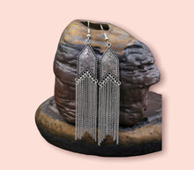 Load image into Gallery viewer, Zoe Earrings