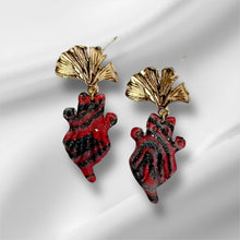 Load image into Gallery viewer, Aurora Gleam Earrings
