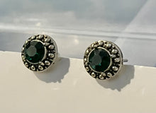 Load image into Gallery viewer, Auerva Earrings
