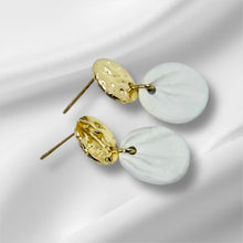 Load image into Gallery viewer, Sugar Glow Earrings
