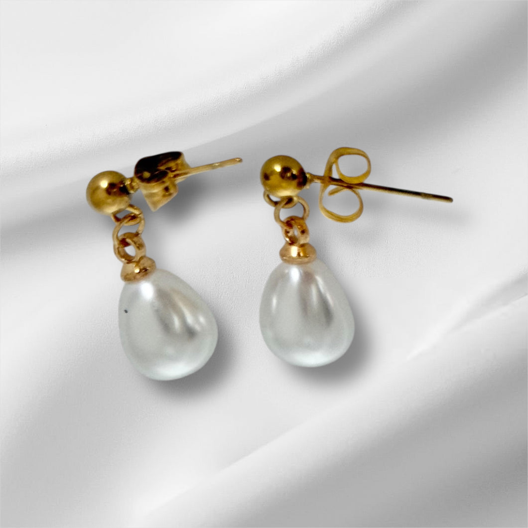 Lustre Drop Pearl Earrings