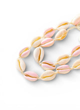 Load image into Gallery viewer, Amara Shell Set Necklace
