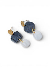 Load image into Gallery viewer, Midnight Pearl Drop Earrings
