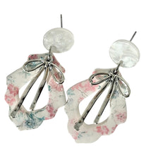 Load image into Gallery viewer, Flora Bowknot Earrings
