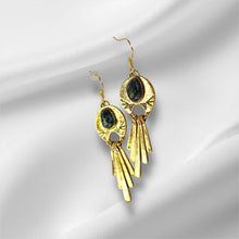 Load image into Gallery viewer, Cynthia Earrings
