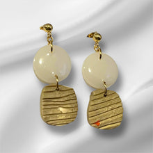 Load image into Gallery viewer, Aires Earrings
