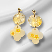 Load image into Gallery viewer, Meli Earrings
