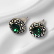 Load image into Gallery viewer, Auerva Earrings
