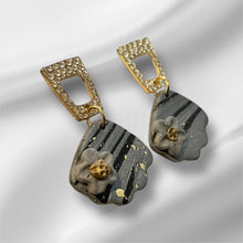 Load image into Gallery viewer, Alice Earrings
