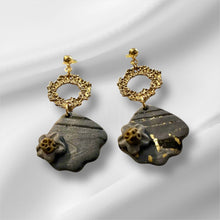 Load image into Gallery viewer, Aelia Earrings
