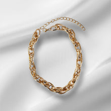Load image into Gallery viewer, Sienna Necklace
