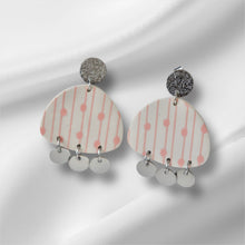 Load image into Gallery viewer, Cielo Earrings
