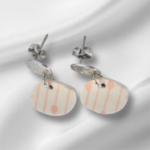 Load image into Gallery viewer, Arlet Earrings
