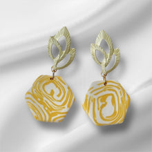 Load image into Gallery viewer, Ava Earrings
