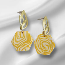 Load image into Gallery viewer, Ava Earrings
