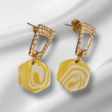 Load image into Gallery viewer, Ava Earrings
