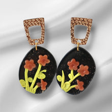 Load image into Gallery viewer, Amelia Earrings
