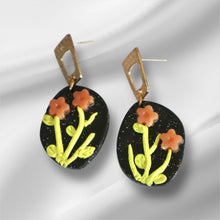 Load image into Gallery viewer, Amelia Earrings
