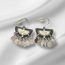 Load image into Gallery viewer, Rosie Drop Earrings
