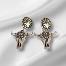 Load image into Gallery viewer, Savannah Earrings

