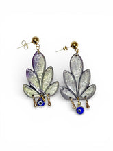 Load image into Gallery viewer, Cerulean Veil Leaves
