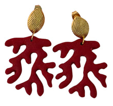 Load image into Gallery viewer, Rooted Red
