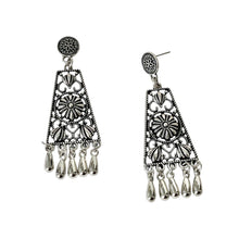 Load image into Gallery viewer, Antique Bloom Tassel Drop Earrings
