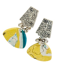 Load image into Gallery viewer, Bird Vintage Studs
