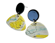 Load image into Gallery viewer, Modern Bloom Earrings
