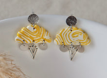 Load image into Gallery viewer, Amanda’s Polymer Clay Earrings
