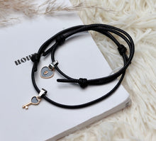 Load image into Gallery viewer, Heart String Couple Bracelet

