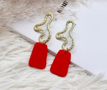 Load image into Gallery viewer, Cosima Earrings
