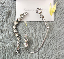 Load image into Gallery viewer, Rhinestone Ear cuff (1 Piece only)
